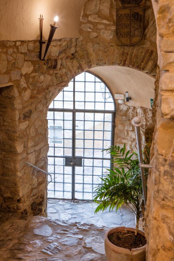 Hotel Tugasa Castillo De Castellar Castellar de la Frontera Kültér fotó