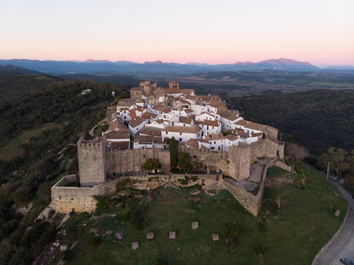 Hotel Tugasa Castillo De Castellar Castellar de la Frontera Kültér fotó